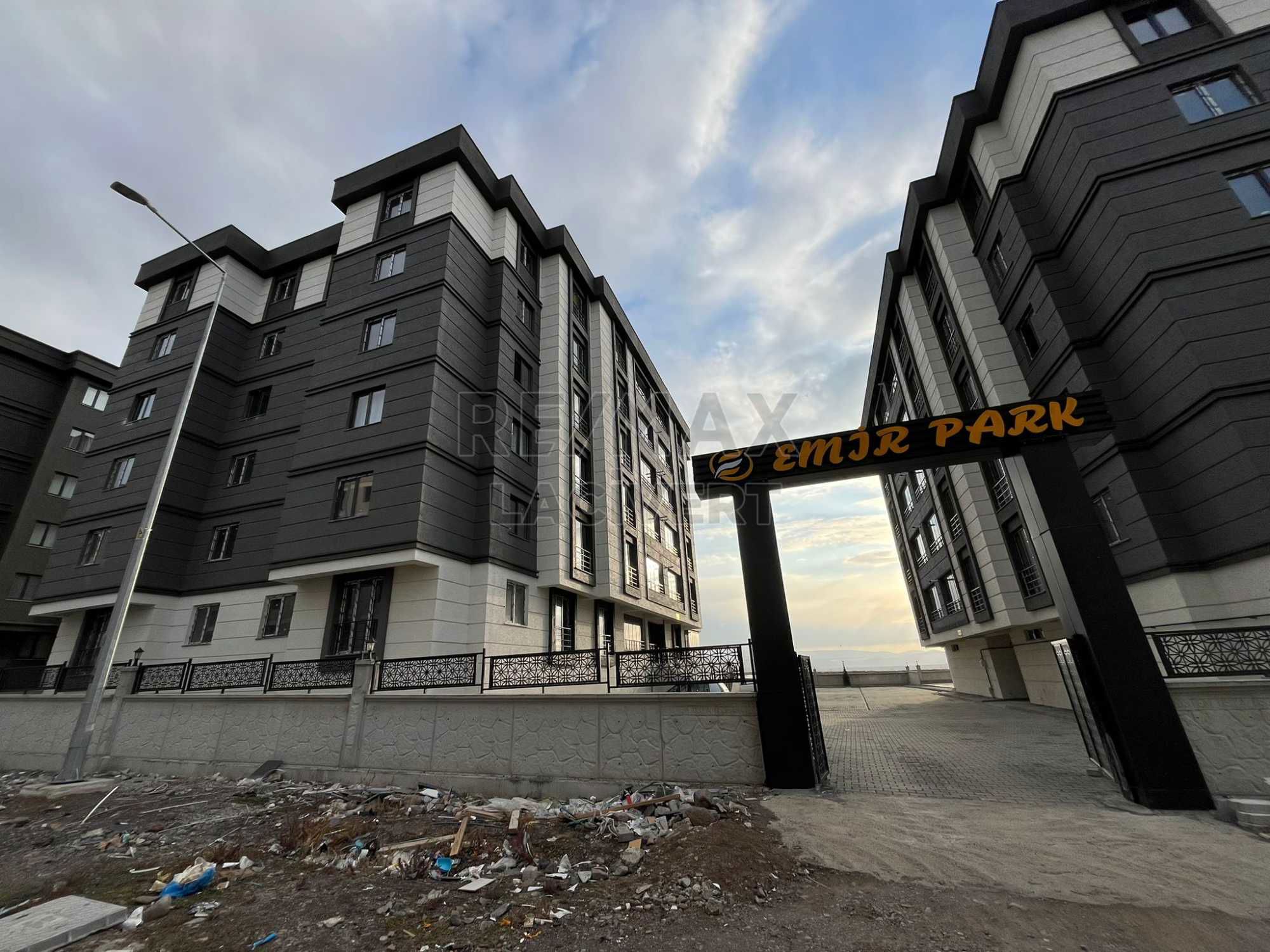 RE/MAX LACİVERT'TEN BİLKENT KAŞISIN'DA SATILIK 4+1 DAİRE