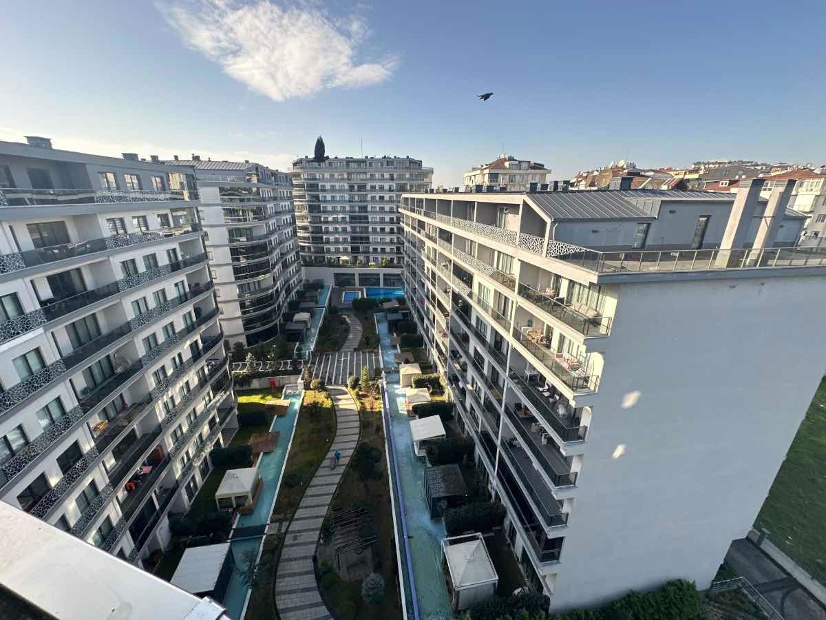 MOPAŞ BAHÇE EVLER HAVUZ CEPHE RÖNOVASYONLU 4+2 LOFT ÇATI DUBLEKS