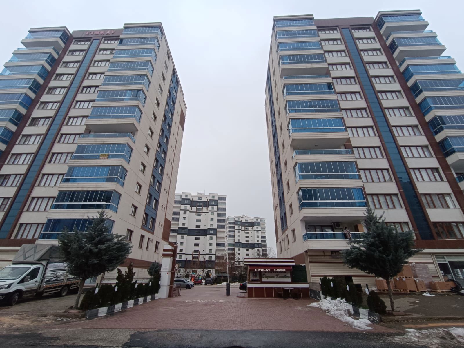 SATILIK ULTRA LÜKS 4+1/240M² KENT MEYDANI(LİMKAY ELEGANCE SİT.)