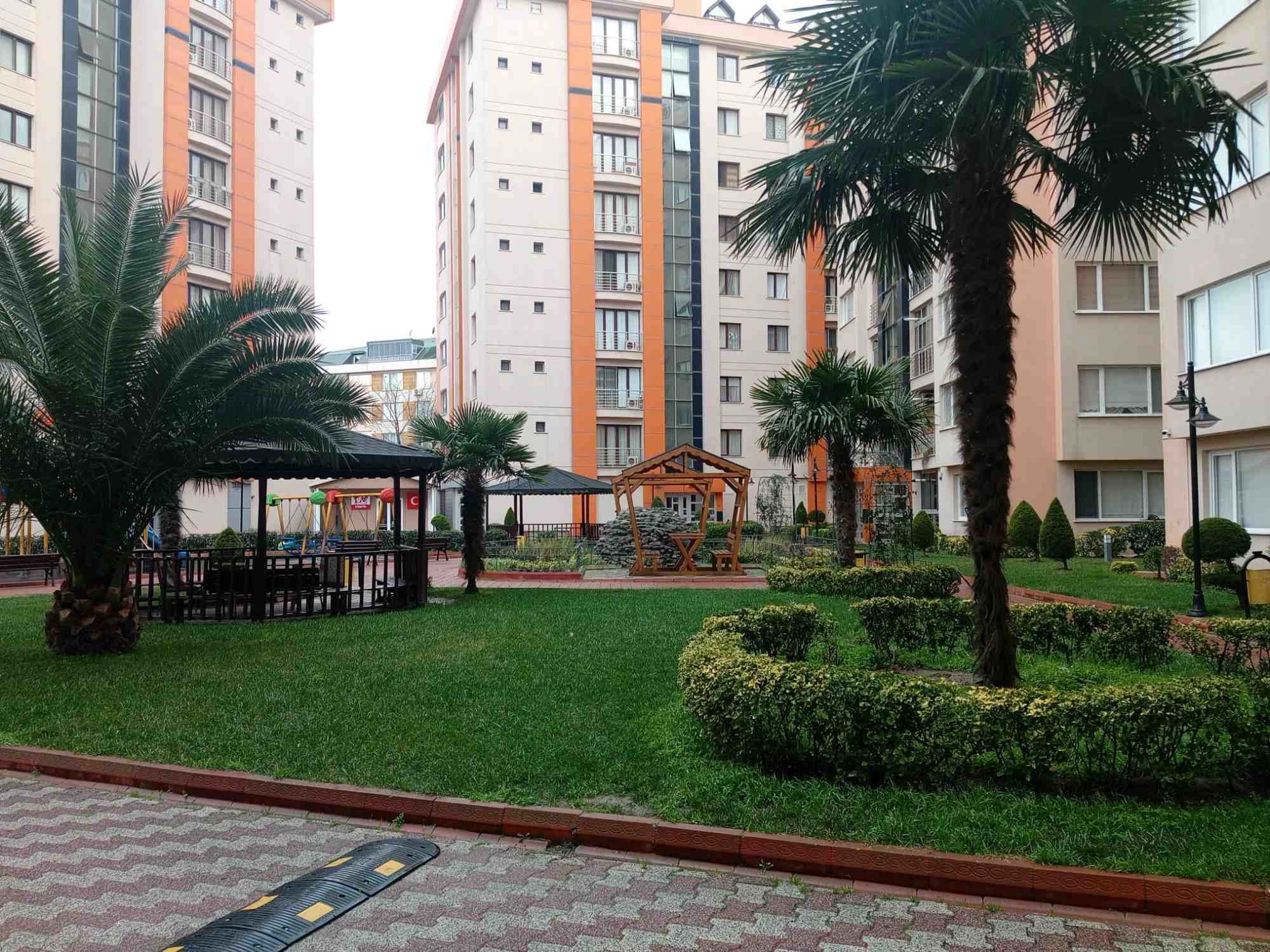 REMAX KAYA'DAN ADNAN KAHVECİ MAH. AKAL EVLERİ GENİŞ 3+1 DAİRE