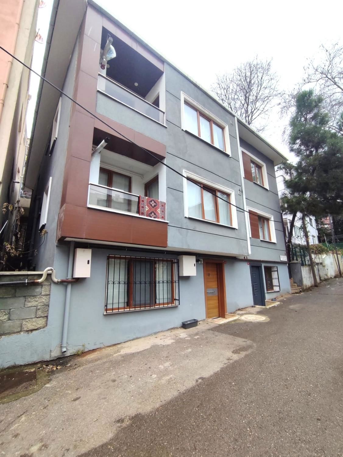 KARTAL YAKACIK ÇARŞI 1+1 EŞYALI KİRALIK DAİRE