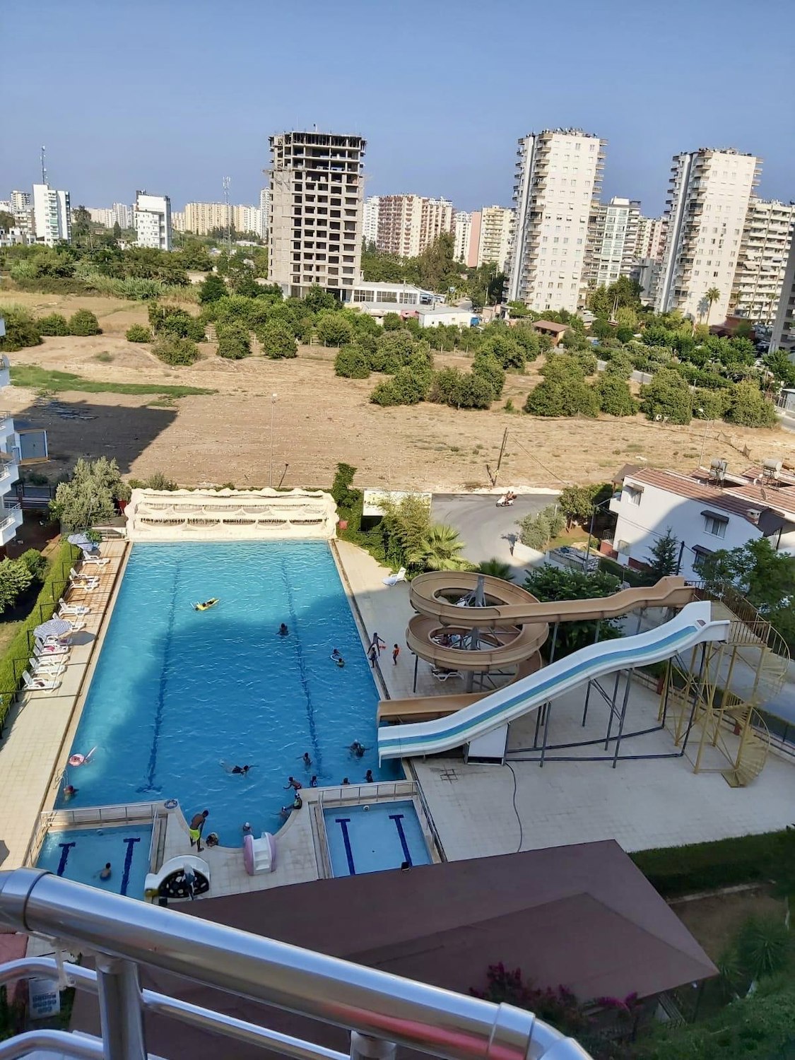 REMAX GÜNEY'DEN STELLA AQUAPARK SİTESİNDE SATILIK 2+1