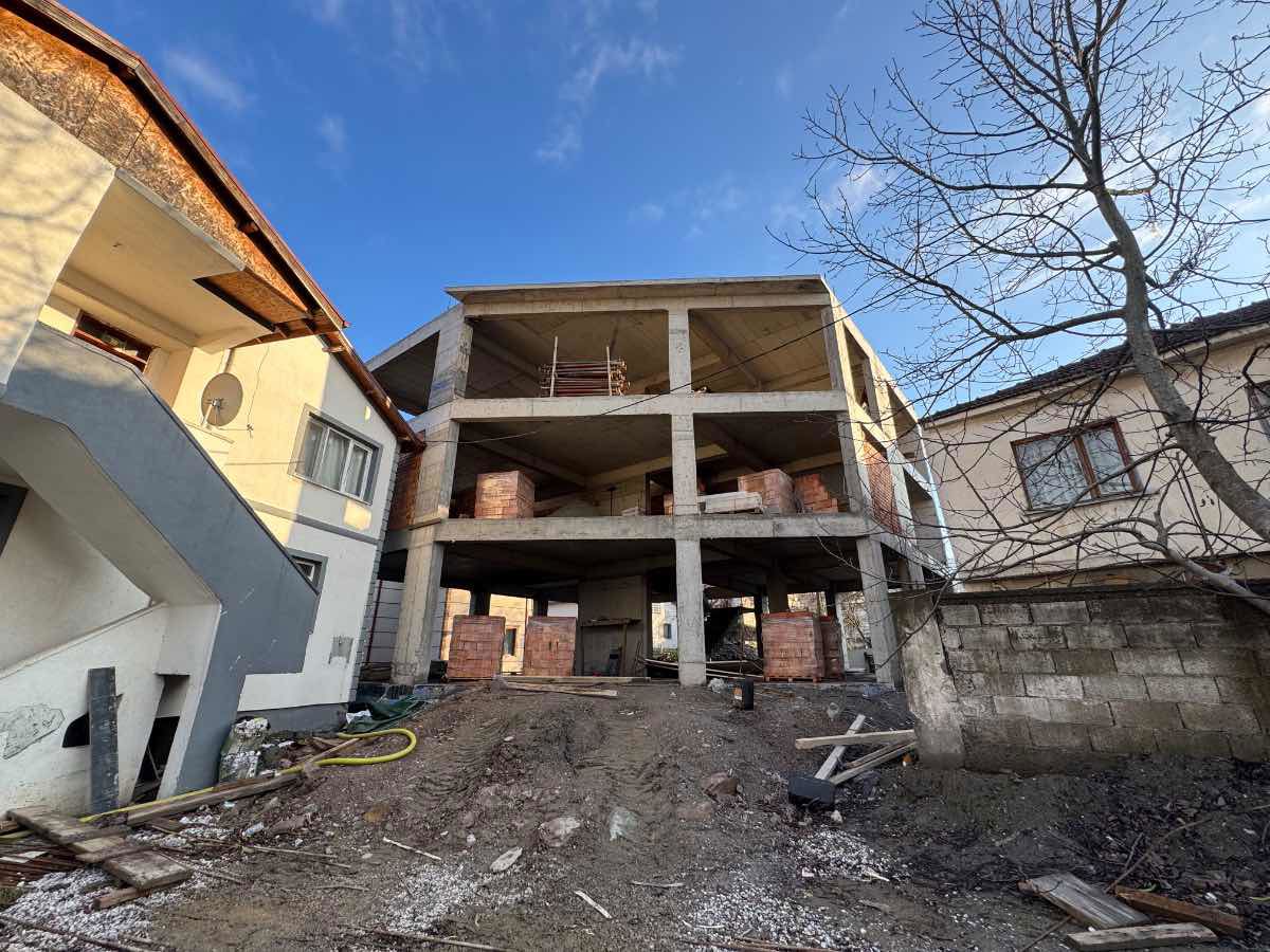 REMAX SOFT'TAN SAPANCA RÜSTEMLER DE CADDE ÜZERİ 2+1 SATILIK DAİRE
