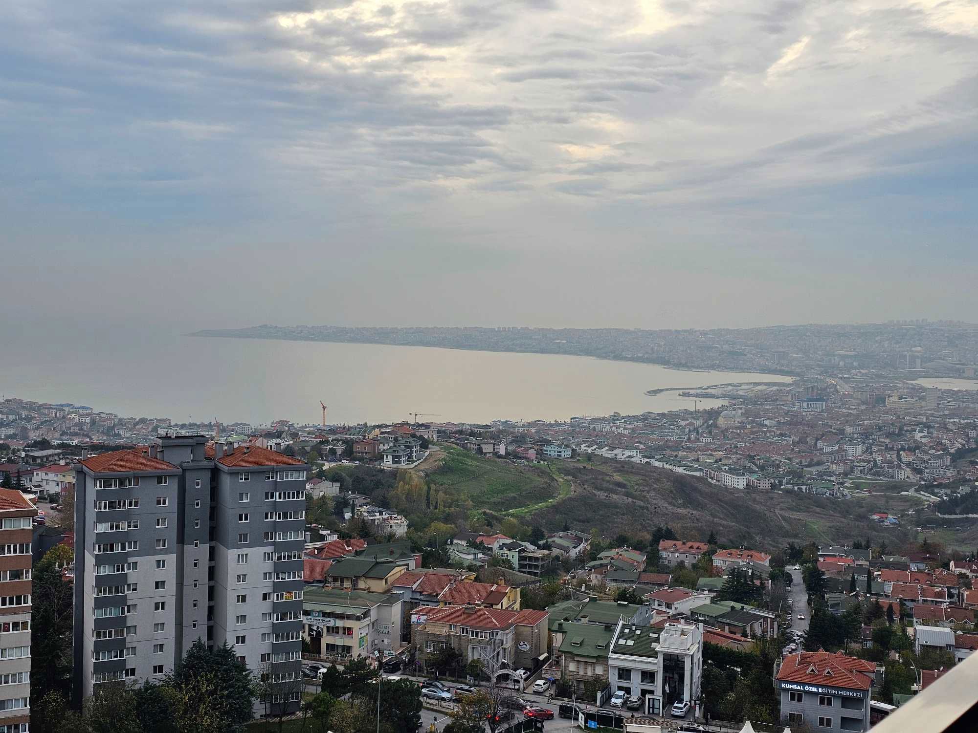 BÜYÜKÇEKMECE FİRST AVENEU SİTESİ FULL EŞYALI 2+1 SATILIK DAİRE