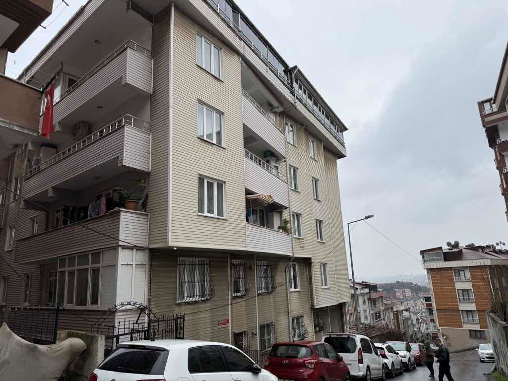 KARLITEPE DE SATILIK MASRAFSIZ 2+1 SATILIK DAİRE