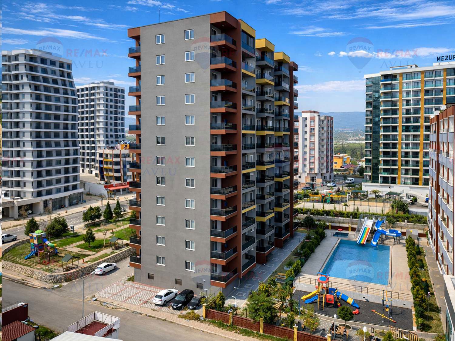 REMAX AVLU'DAN TÖMÜK'TE EŞYALI GENİŞ 2+1 SATILIK DAİRE