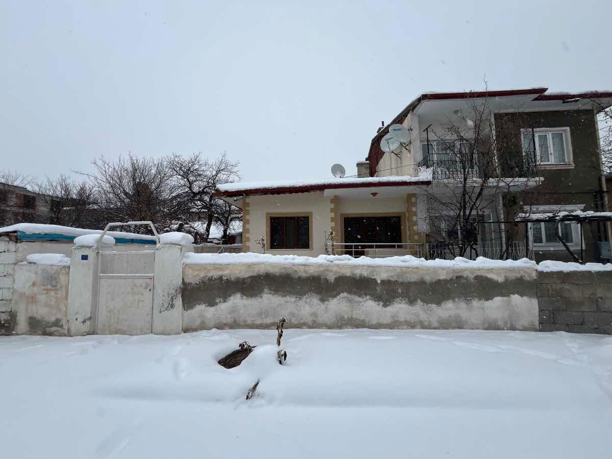 REMAX DEM'DEN HALİTPAŞA 210M2 ARSA İÇİNDE 150M2 SATILIK MÜSTAKİL