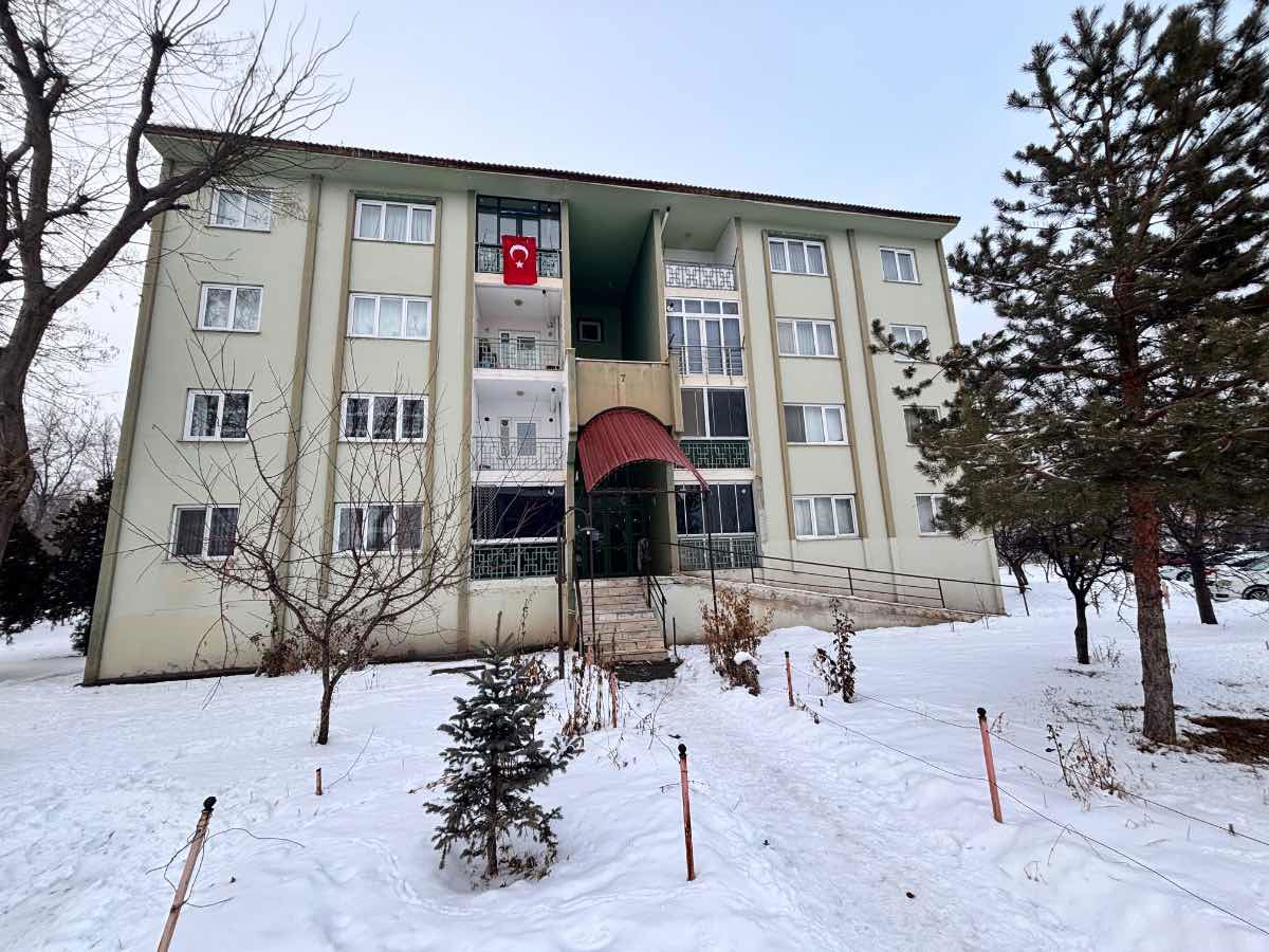 REMAXDEM'DEN ÇARŞI TOKİDE SATILIK 3+1 DAİRE