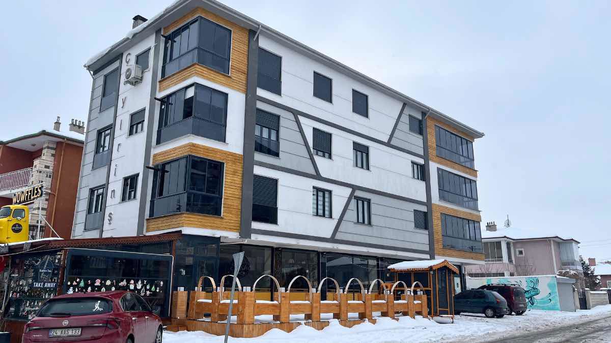 REMAX DEM'DEN CUMHURİYET MAH. SATILIK LÜKS 3+1 SATILIK DAİRE