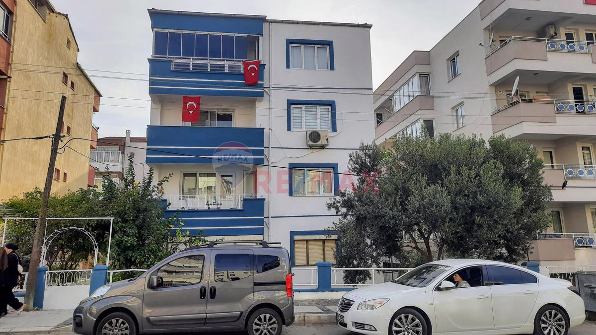 Aliağa Atatürk Mah.de Cadde Üzeri Ful Eşyalı Kiralık 3+1 Daire