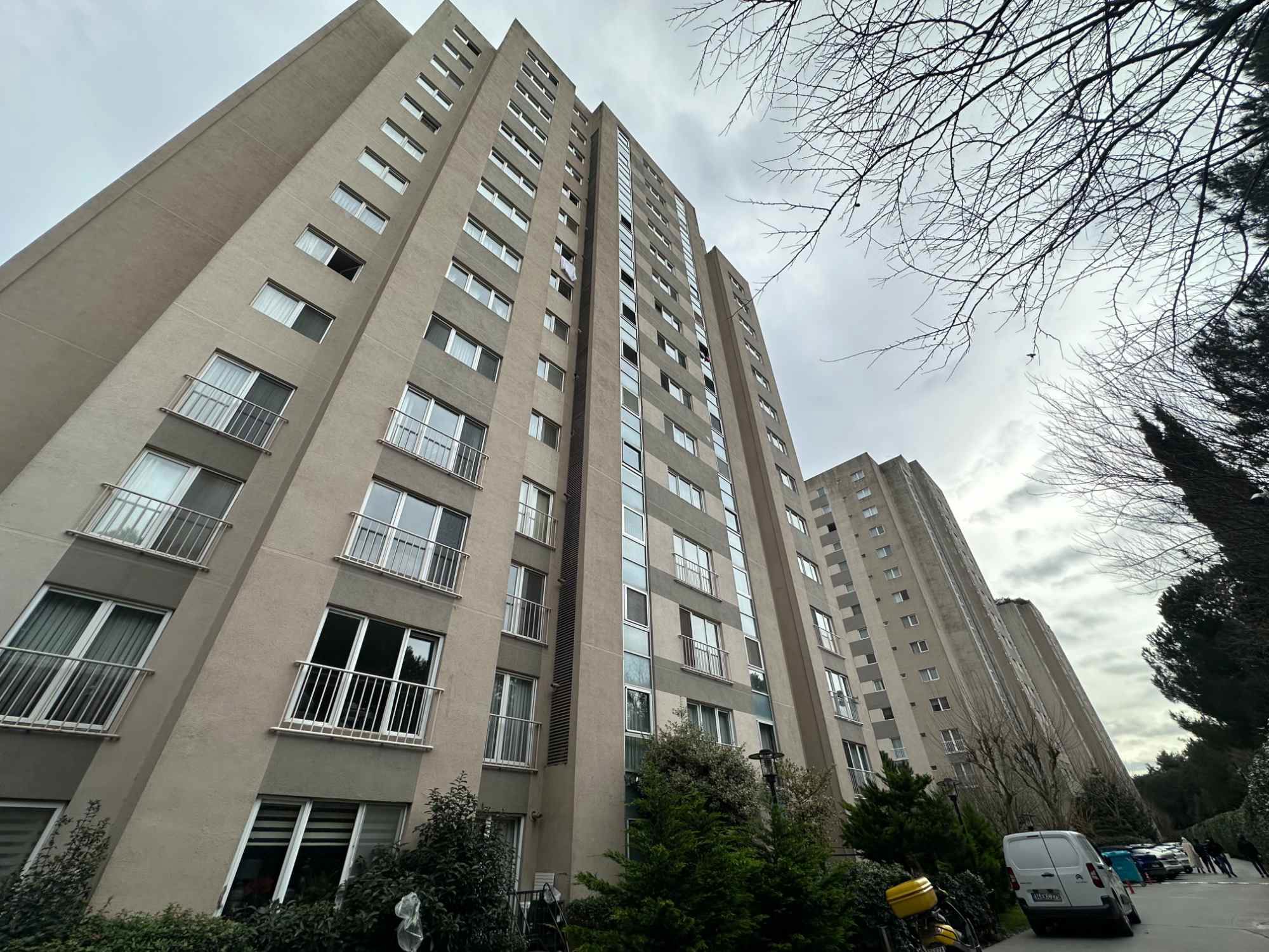 AĞAOĞLU ELTES GÜNEŞİ 3+1 159 M2 ARAKAT İÇİ YENİLENMİŞ BOŞ DAİRE