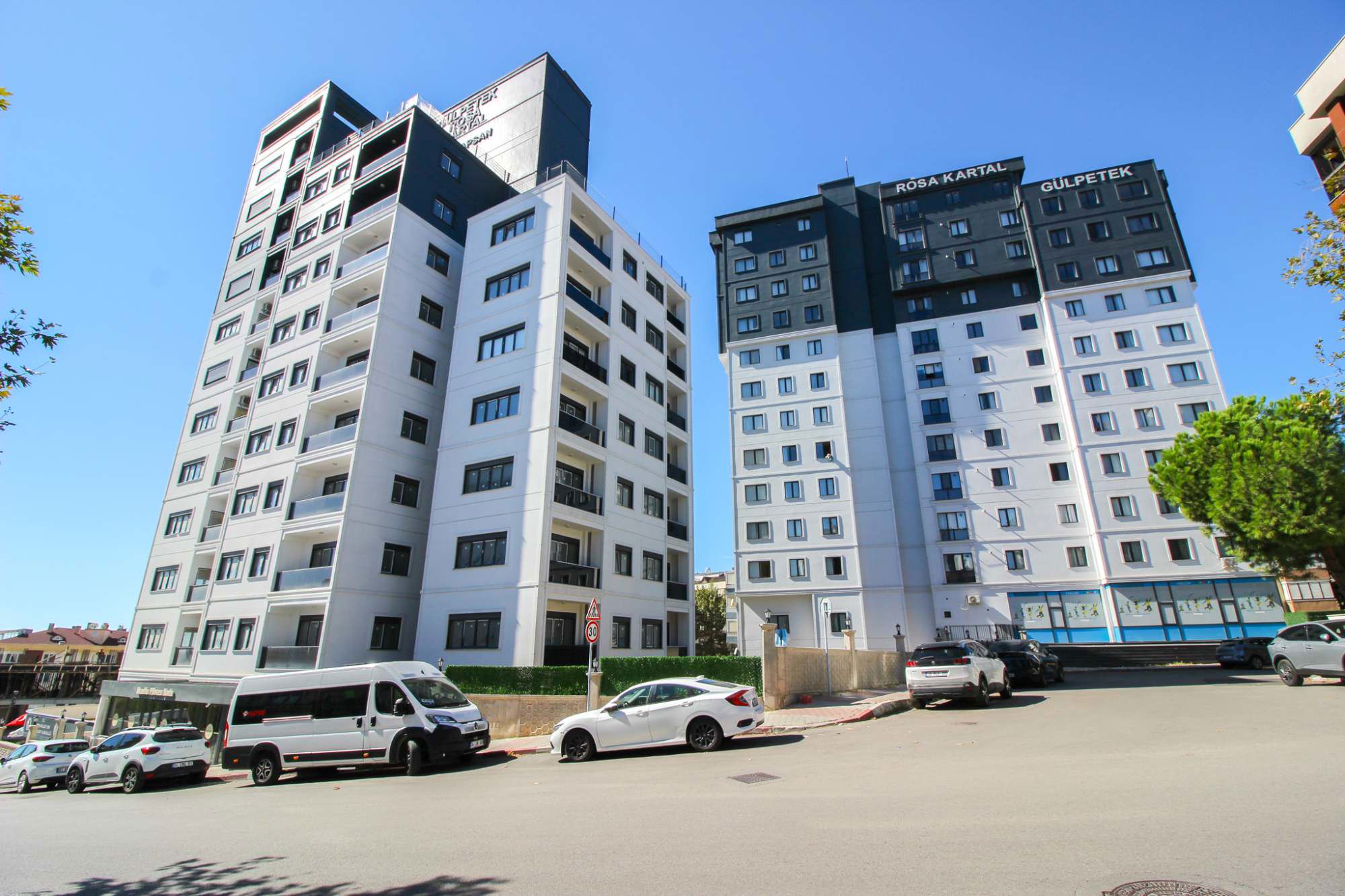 ROSA KARTAL PROJESİ'NDE SAHİLE KOMŞU 3+2 140M² DUBLEKS DAİRE