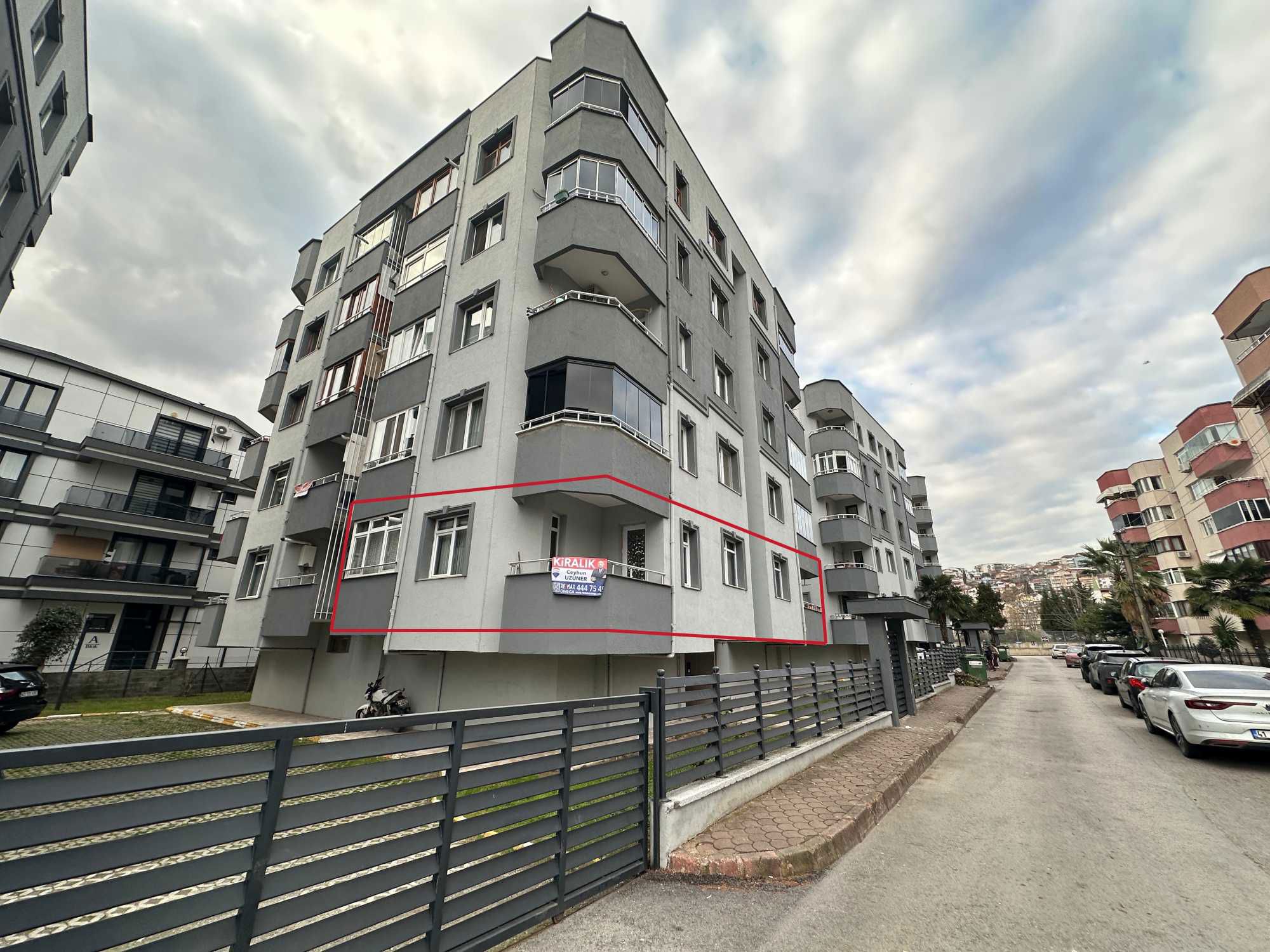 İZMIT PLAJYOLUNDA  2+1 (KISA DÖNEM) EŞYALI KIRALIK DAIRE