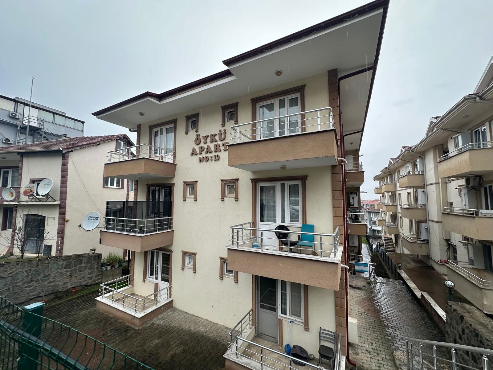 REMAX MAVİ'DEN SERDİVAN KEMALPAŞA'DA EŞYALI KİRALIK1+1