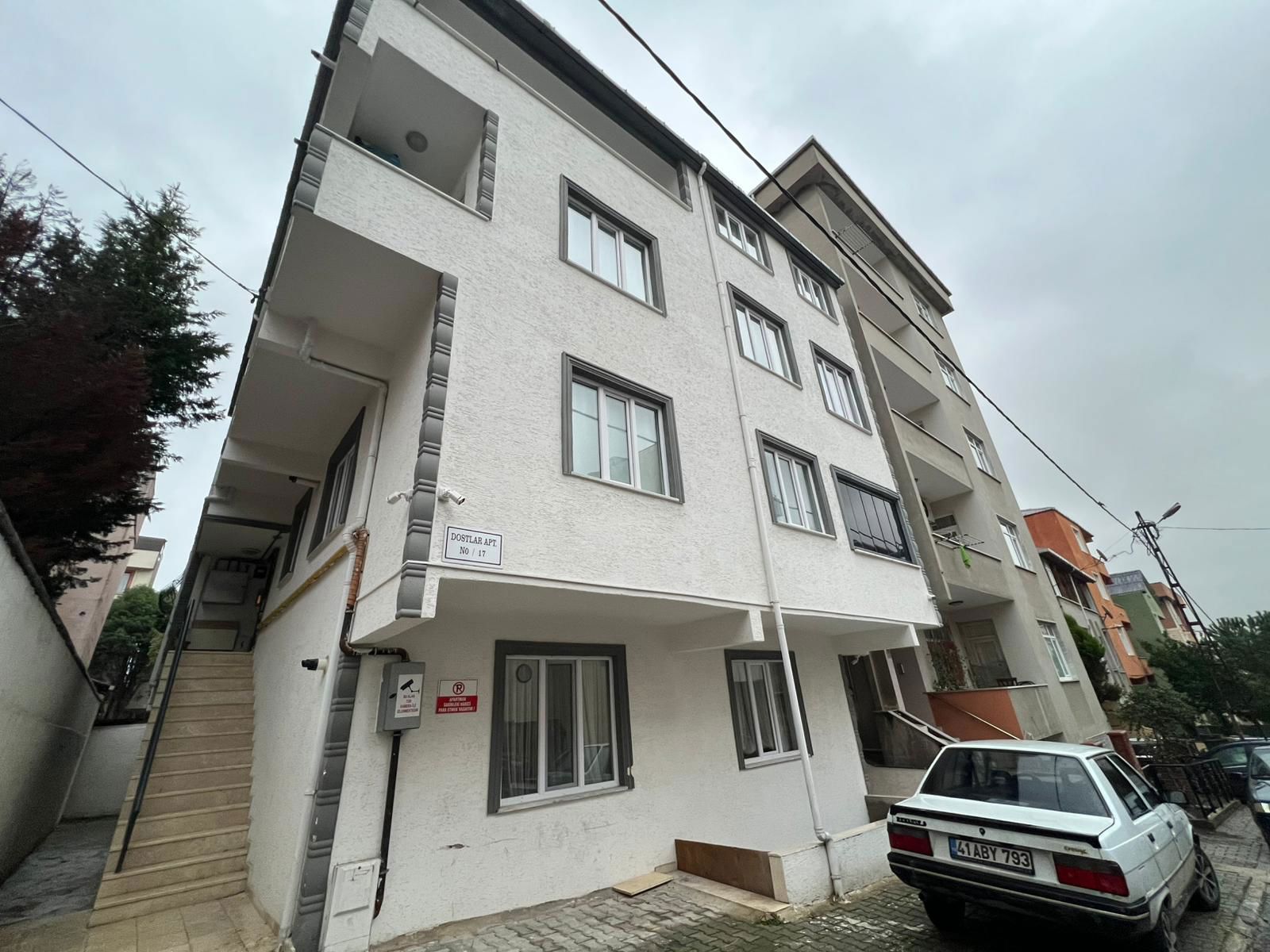 PENDİK İÇ&DIŞ YENİLENMİŞ MASRAFSIZ HAVAALANINA YAKIN FIRSAT 2+1 SATILIK DAİRE