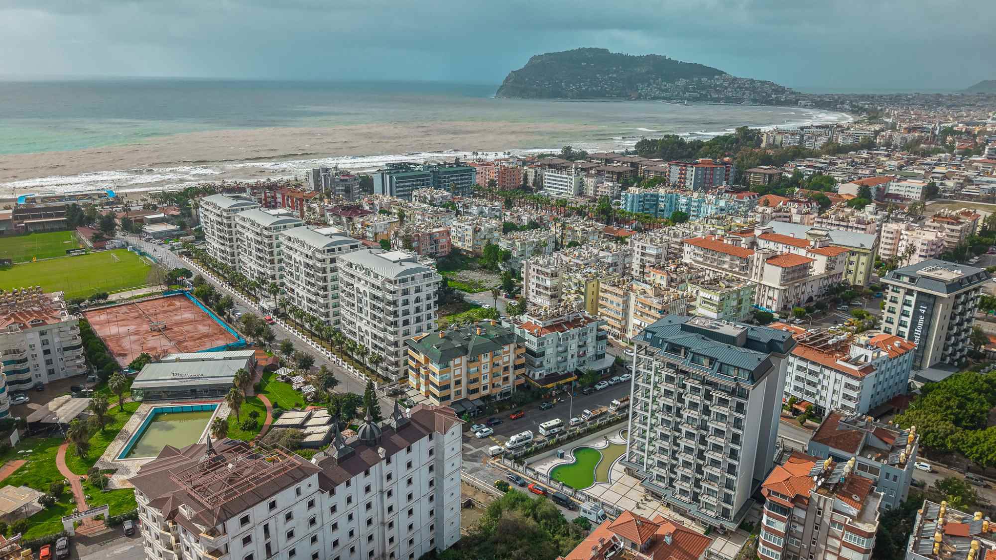 ALANYA'DA DENIZE 50M, FERAH 1+1 SATILIK DAIRE