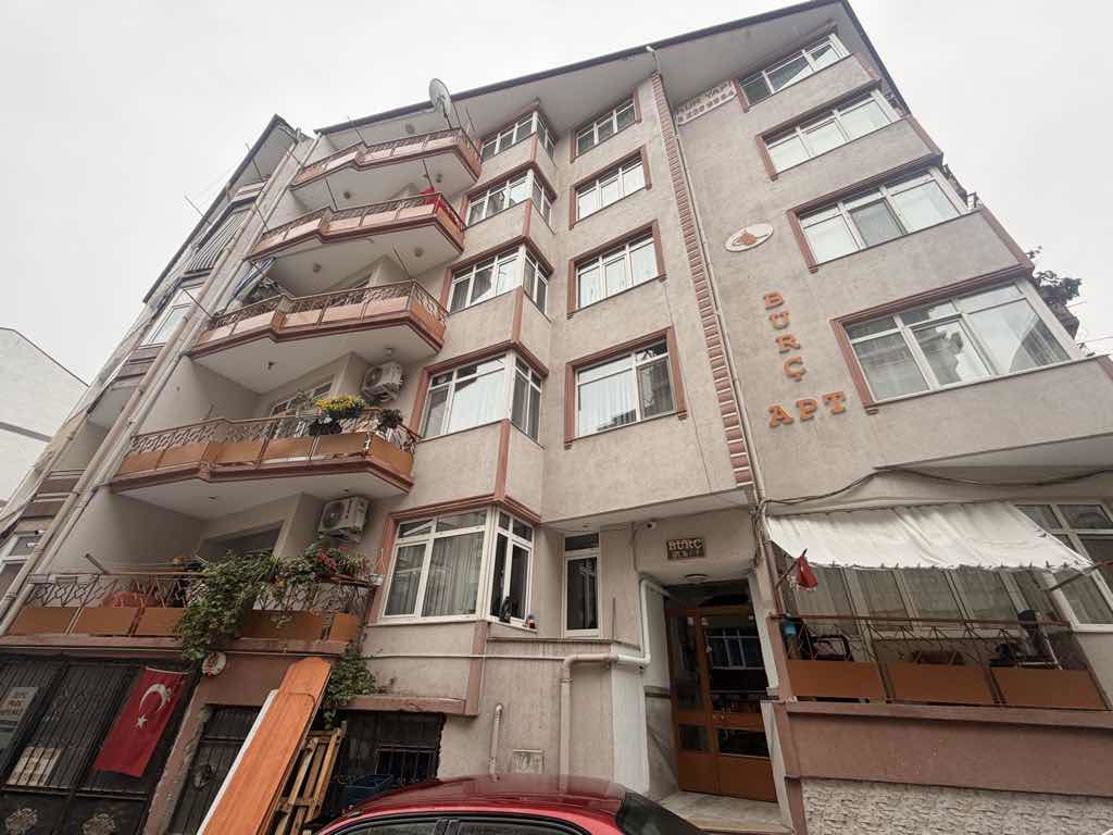 İZMİT KOZLUK MAHALLESİ’NDE 2 + 1 EŞYALI KİRALIK DAİRE