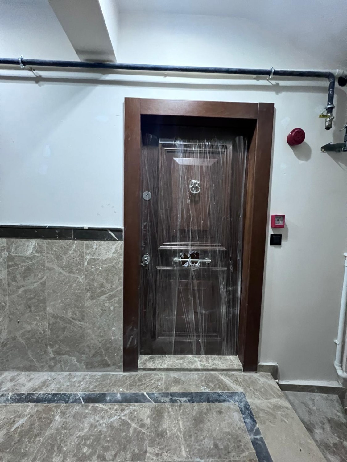 ADA PARKA YÜRÜME MESAFESINDE GENIŞ 2+1