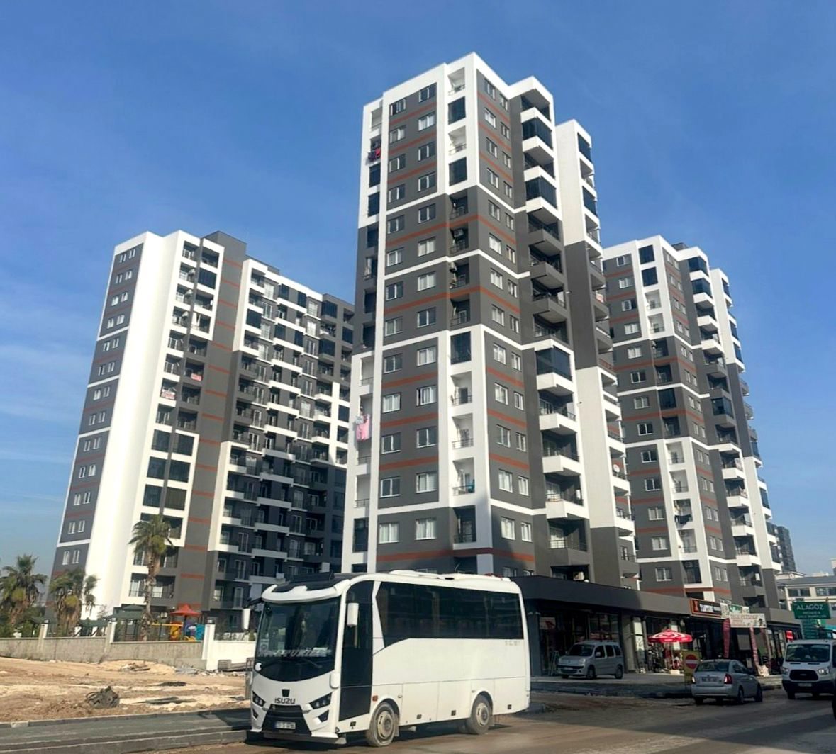 REMAX TOROS'TAN TECE EMERALD STAR'DA SATILIK 2+1 DAİRE