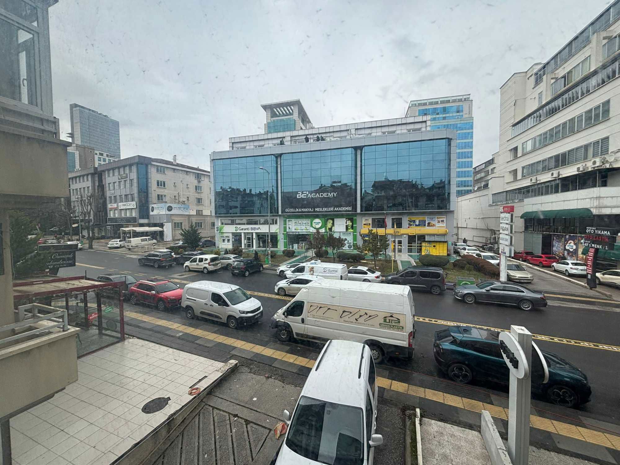 BALGAT CEYHUN ATIF CADDE ÜZERİ  ÖNÜ AÇIK 4+1