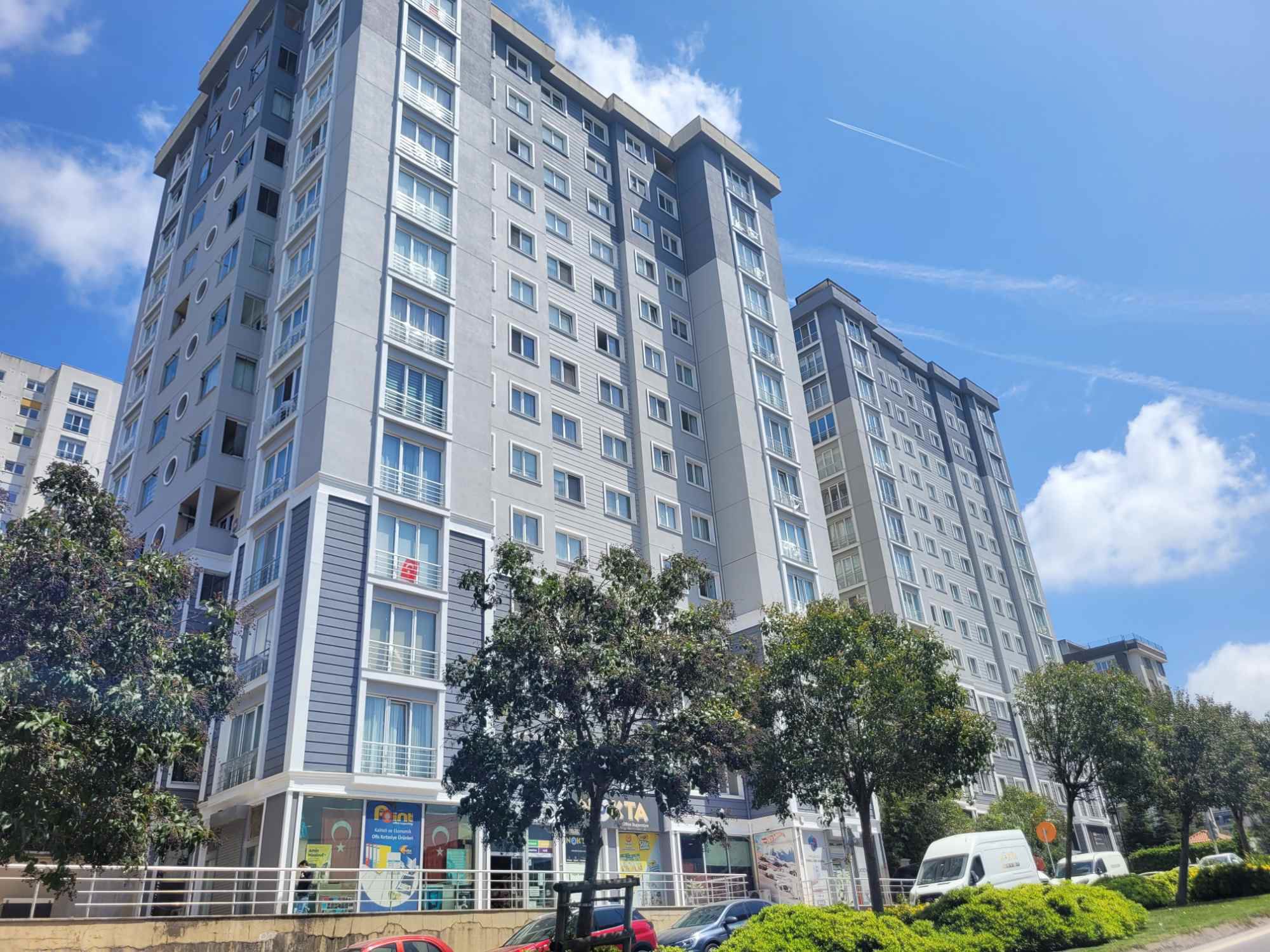 PRESTİJLİ SİTEDE 160 M2/4+1/GÜVENLİK/OTOPARK/HAVUZ/SPOR ALANLARI