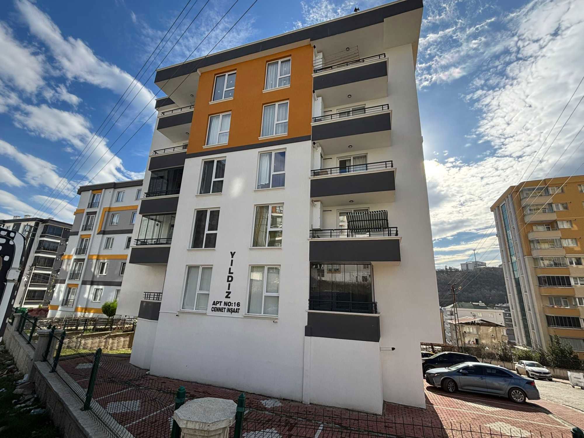 REMAX SABRİ 'DEN EŞYALI KİRALIK 1+1