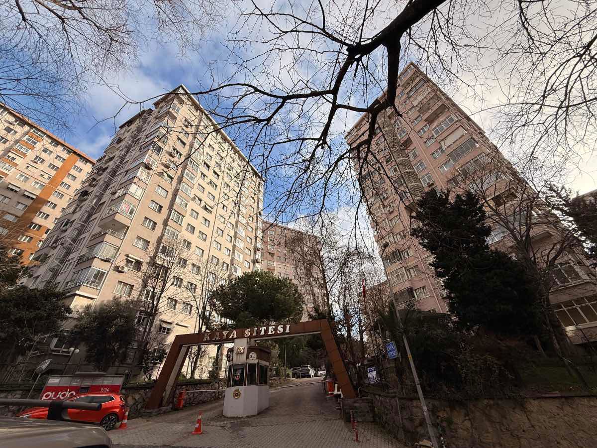 BOSTANCI KAYA SITESI'NDE 3+1 SATILIK DAIRE