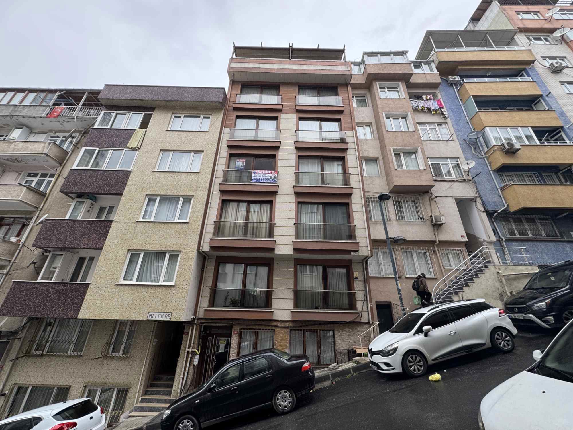 ŞİŞLİ HALİDE EDİP 2+1 90M² BALKONLU ARAKAT ASANSÖRLÜ ÇİFT CEPHE KREDİYE UYGUN
