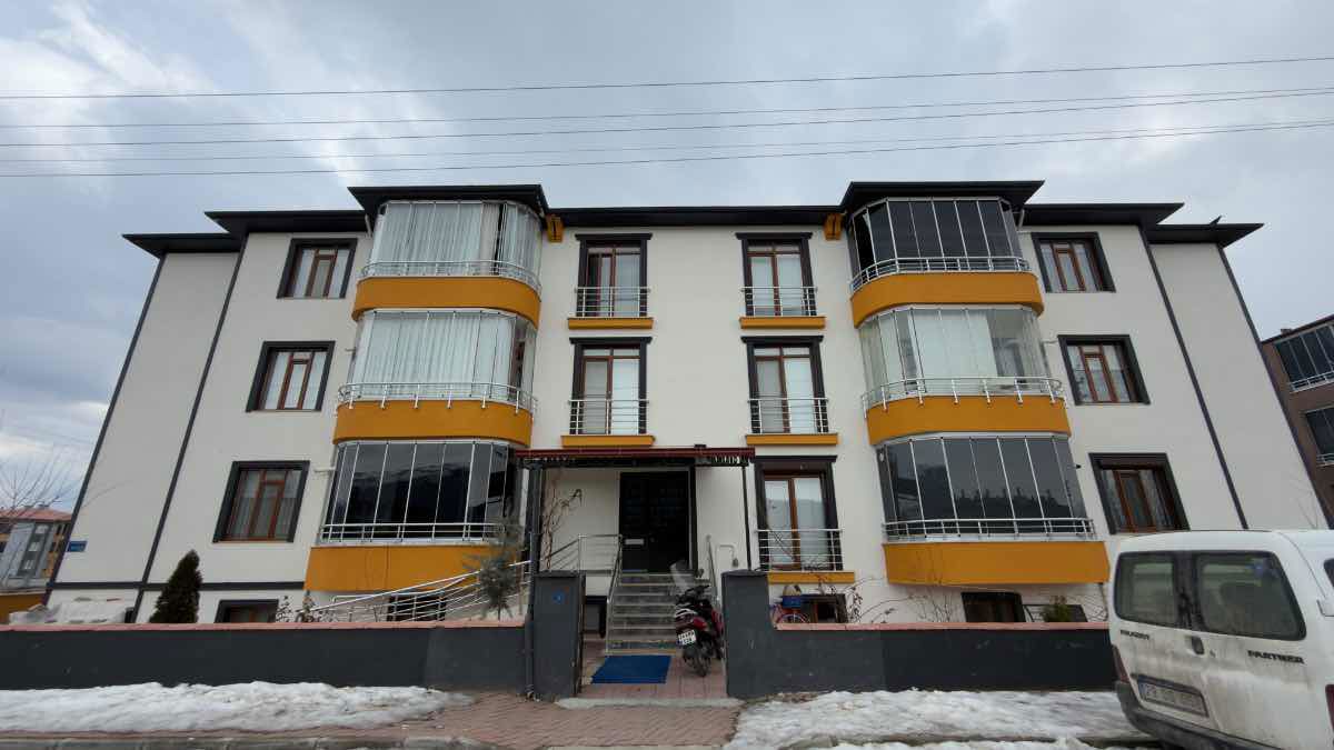 REMAX DEM/DEN DEMİRKENT MAH. 3+1 145 M2 FIRSAT DAİRE
