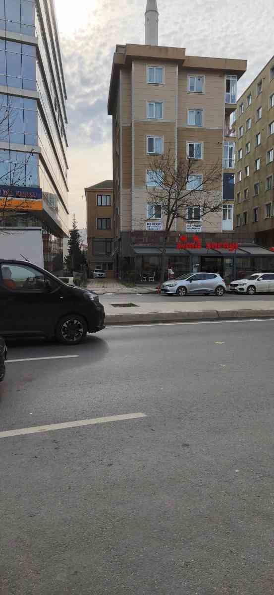 MERKEZI KONUMDA KAPALI MUTFAK BÜYÜK 1+1 SATILIK EV