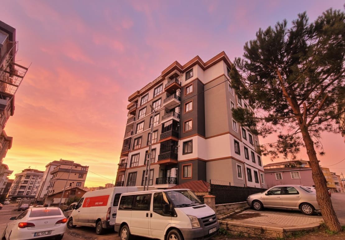SULTANBEYLİ BATTALGAZİ 'DE TERASLI ÇATI DUBLEX 6+1 SATILIK DAİRE