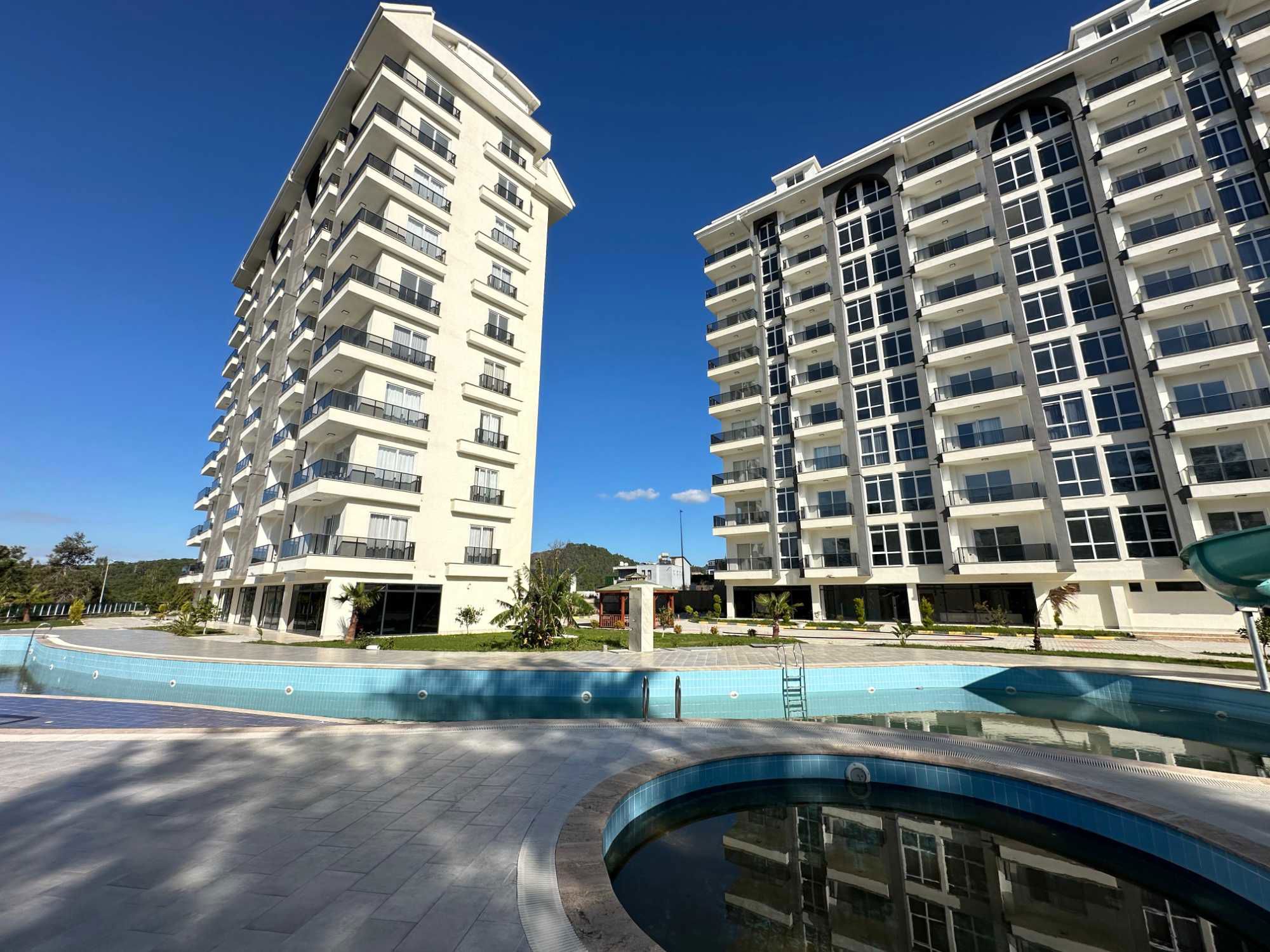 FULL AKTİVİTELİ SİTE İÇERİSİNDE DENİZ MANZARALI 1+1 DAİRE