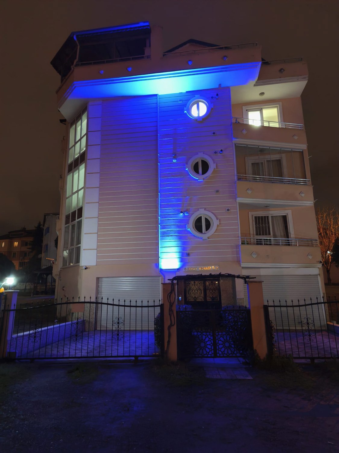 REMAX NATURAL DEN TOPÇULARDA SATILIK 3+1
