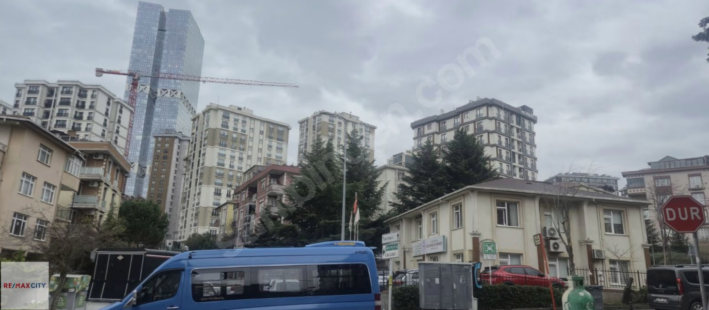 TANTAVİ MAVERA CADDESİNDE SATILIK 2+1 DAİRE