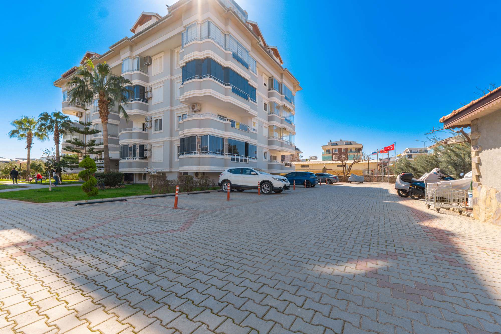 OBA MAHALLESI CROWN RESORT 3 SITESI 3+1 DUBLEKS SATILIK DAIRE