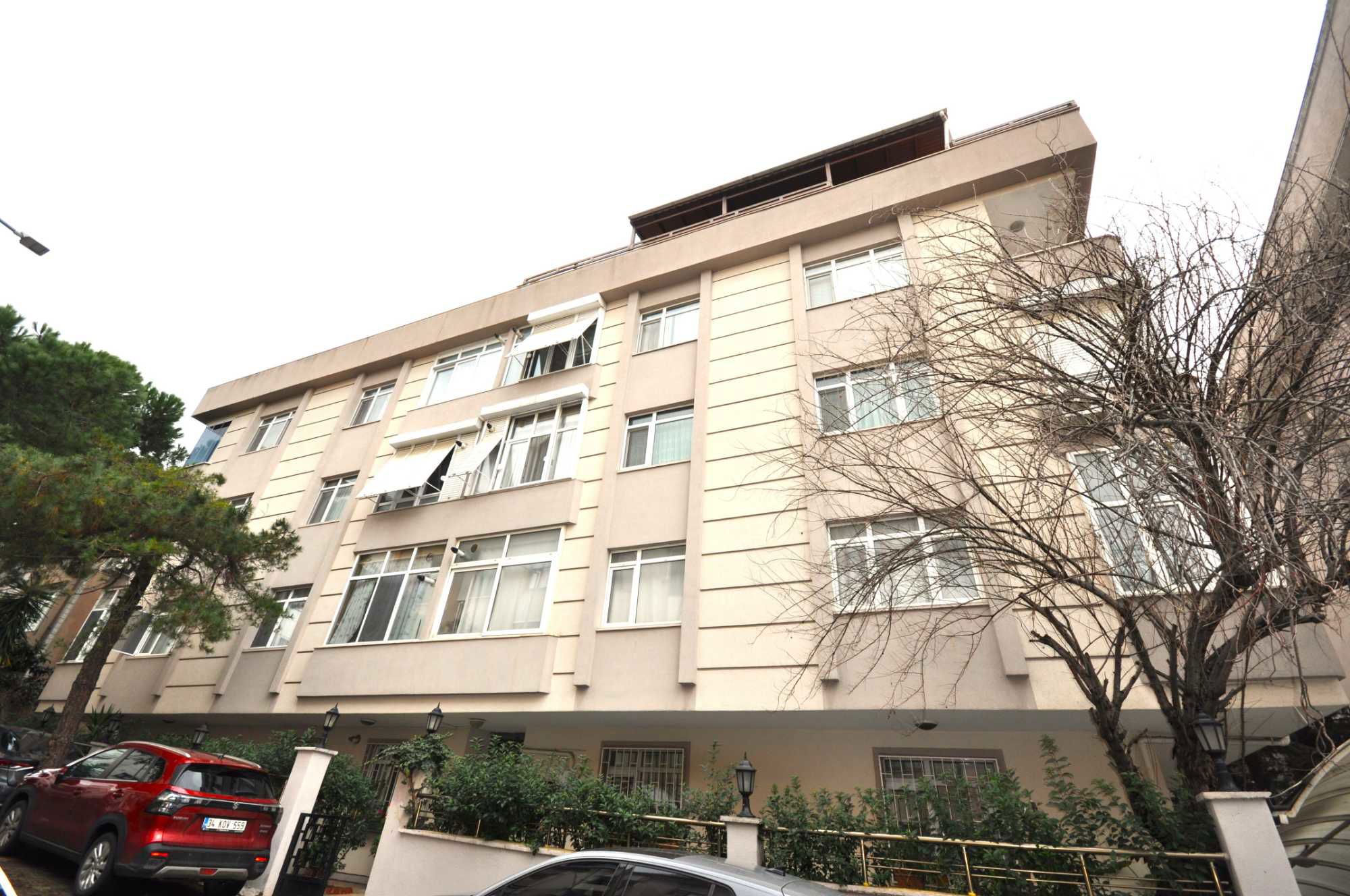 KÜÇÜKYALIDA FIRSAT FİYATA ÖN CEPHE K.OTOPARKLI BOŞ 3+1 DAİRE