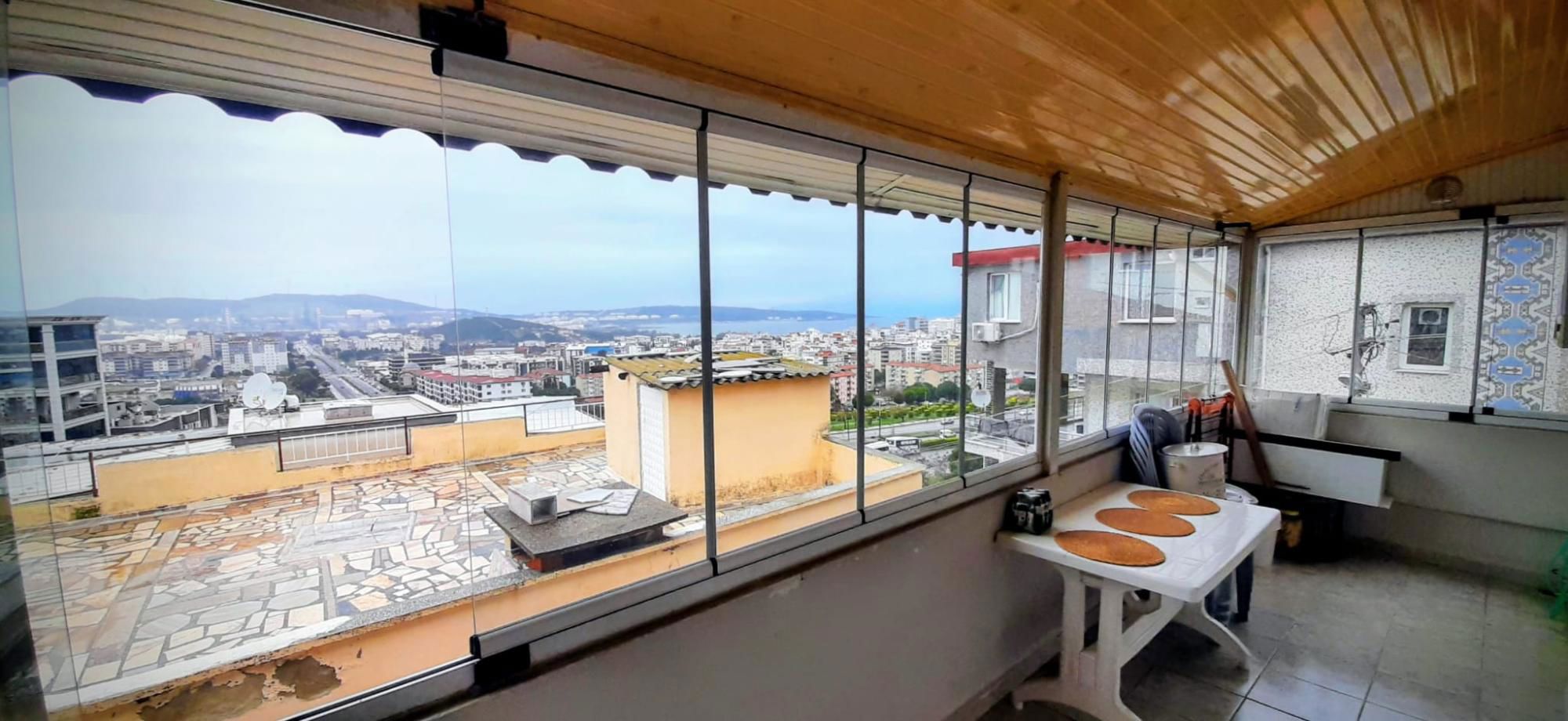 ALİAĞA YENİMAHALLE RUMELİ CD. DOĞALGAZLI 2+1 SATILIK GENİŞ DAİRE