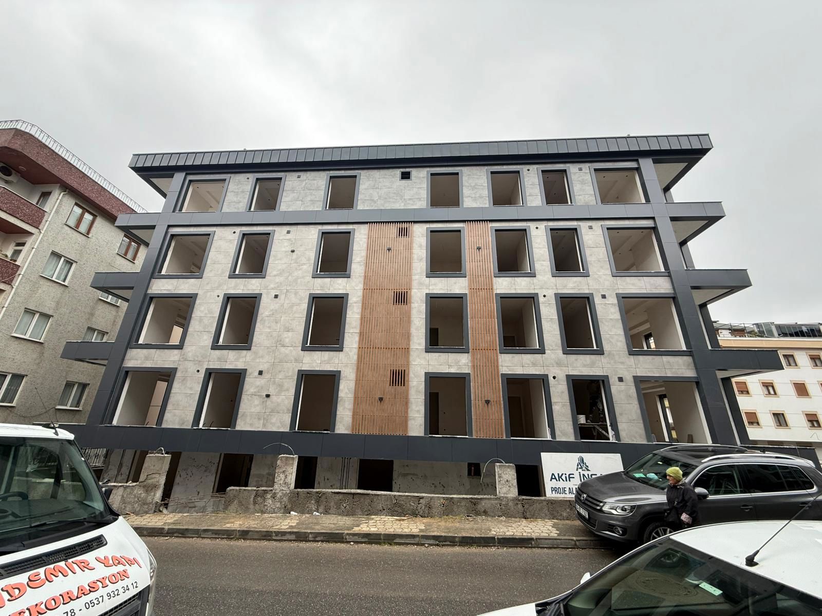 İDEALTEPE'DE BALKONLU EBEVEYN BANYOLU SATILIK 3+1 DAİRE