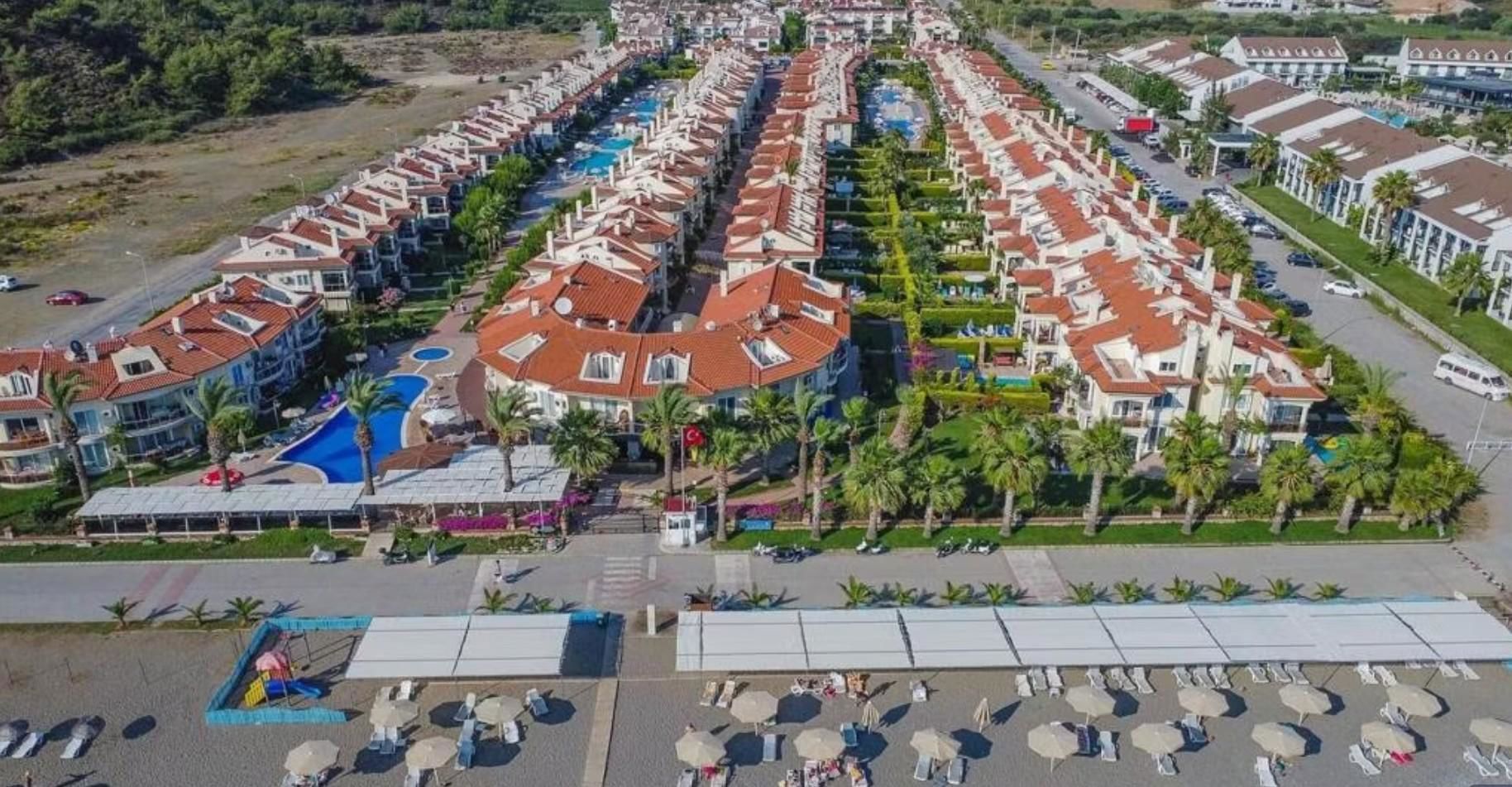 ÇALIŞ'TA, DENİZE SIFIR, HAVUZLU LÜKS SİTEDE 1+1 EŞYALI KİRALIK DAİRE