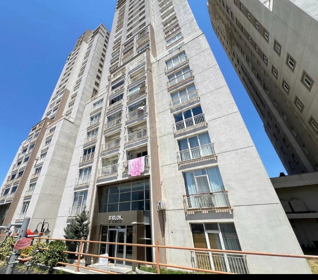 ESENYURT ÖZYURTLAR N TEPE SİTESİ KİRALIK 1+1 DAİRE