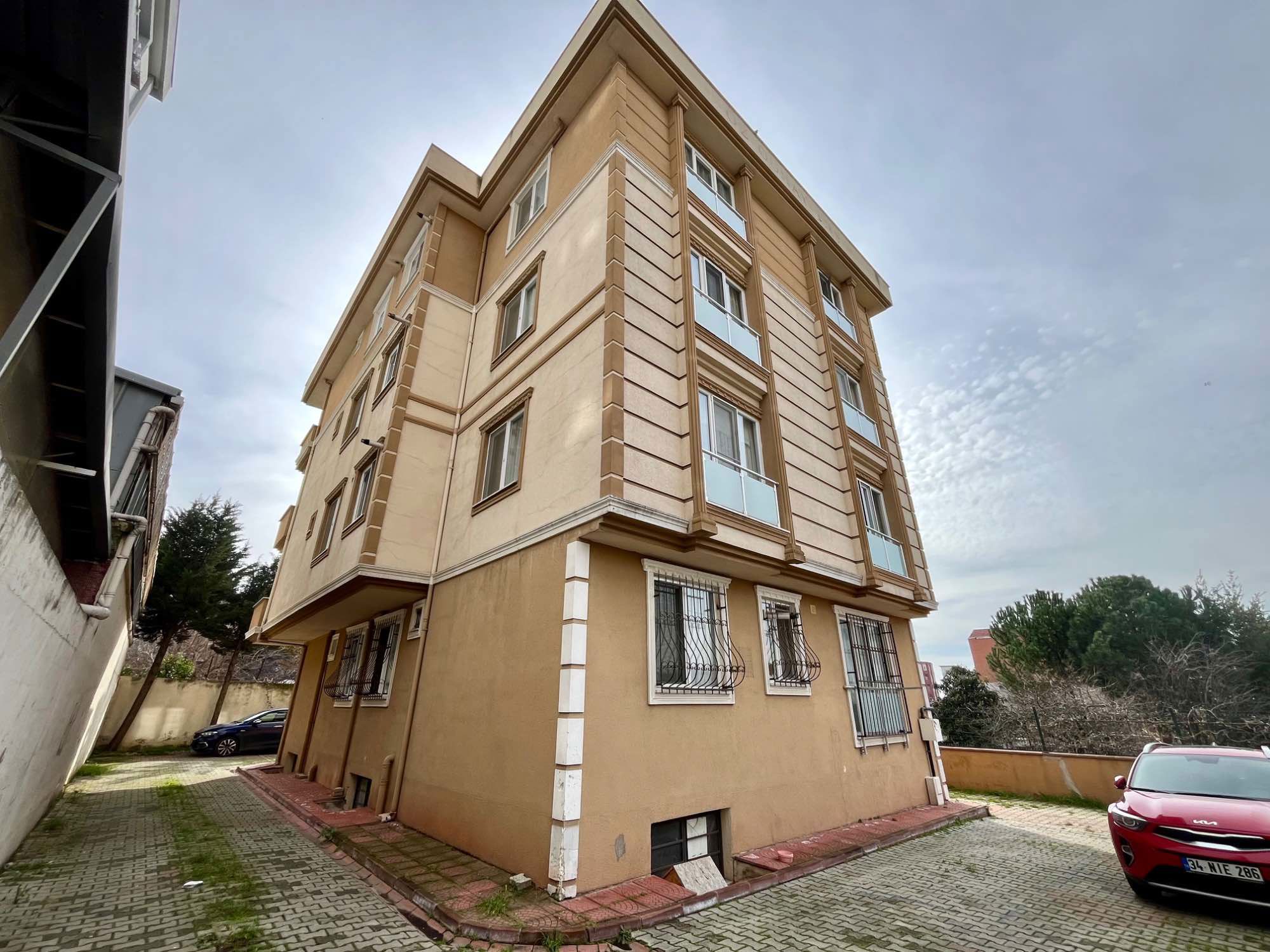 GİZEM BODUR'DAN GÜLSUYU MAH SATILIK 2+1 OTOPARKLI