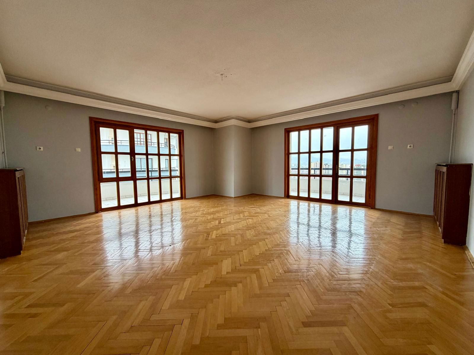 ETLİK ŞEHİR HASTANESİ KARŞISI İKİZLER SİTESİ 165M2 MANZARALI 4+1