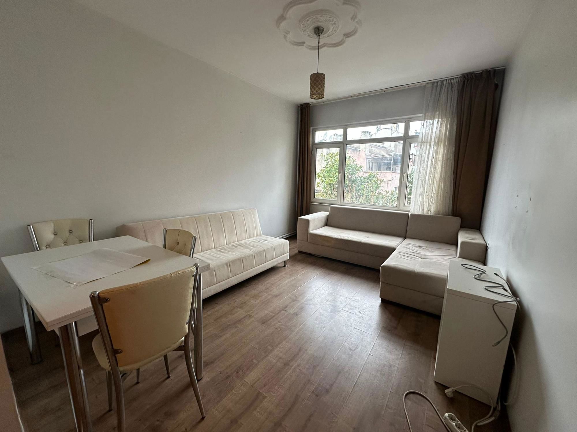 BEŞİKTAŞ ÇARŞIYA YÜRÜME MESAFESINDE 2+1 EŞYALI DAİRE