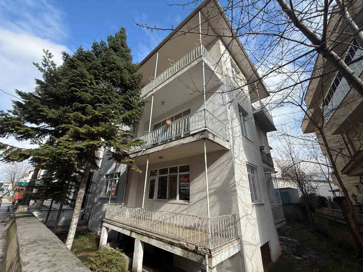 REMAX DIA'DAN KÜLTÜR MAHALLESİNDE 125 M2 3+1 KİRALIK DAİRE
