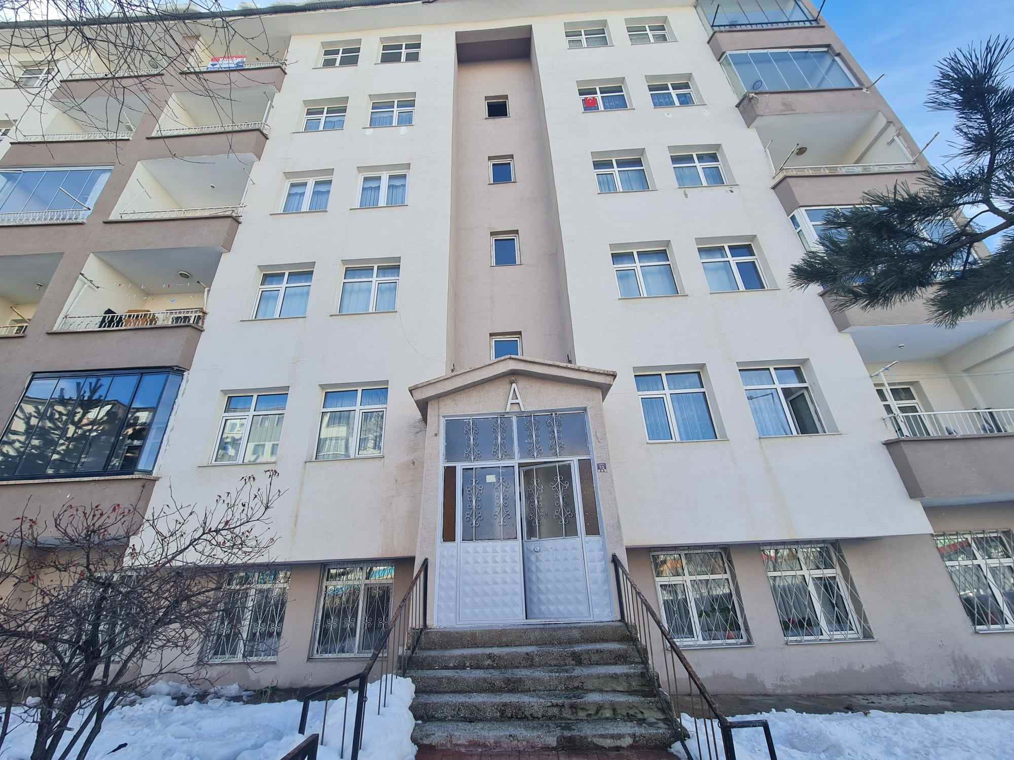 REMAX İLKE'DEN YILDIZKENT'TE 3+1 KİRALIK DAİRE