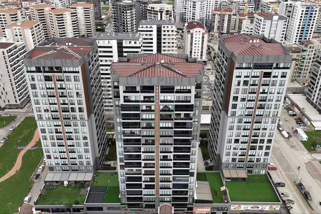 RE/MAX BEYAZ BTG İNVENTUM PANORAMİK ULUDAĞ MANZARALI 195 M² ÖZEL DUBLEKS |