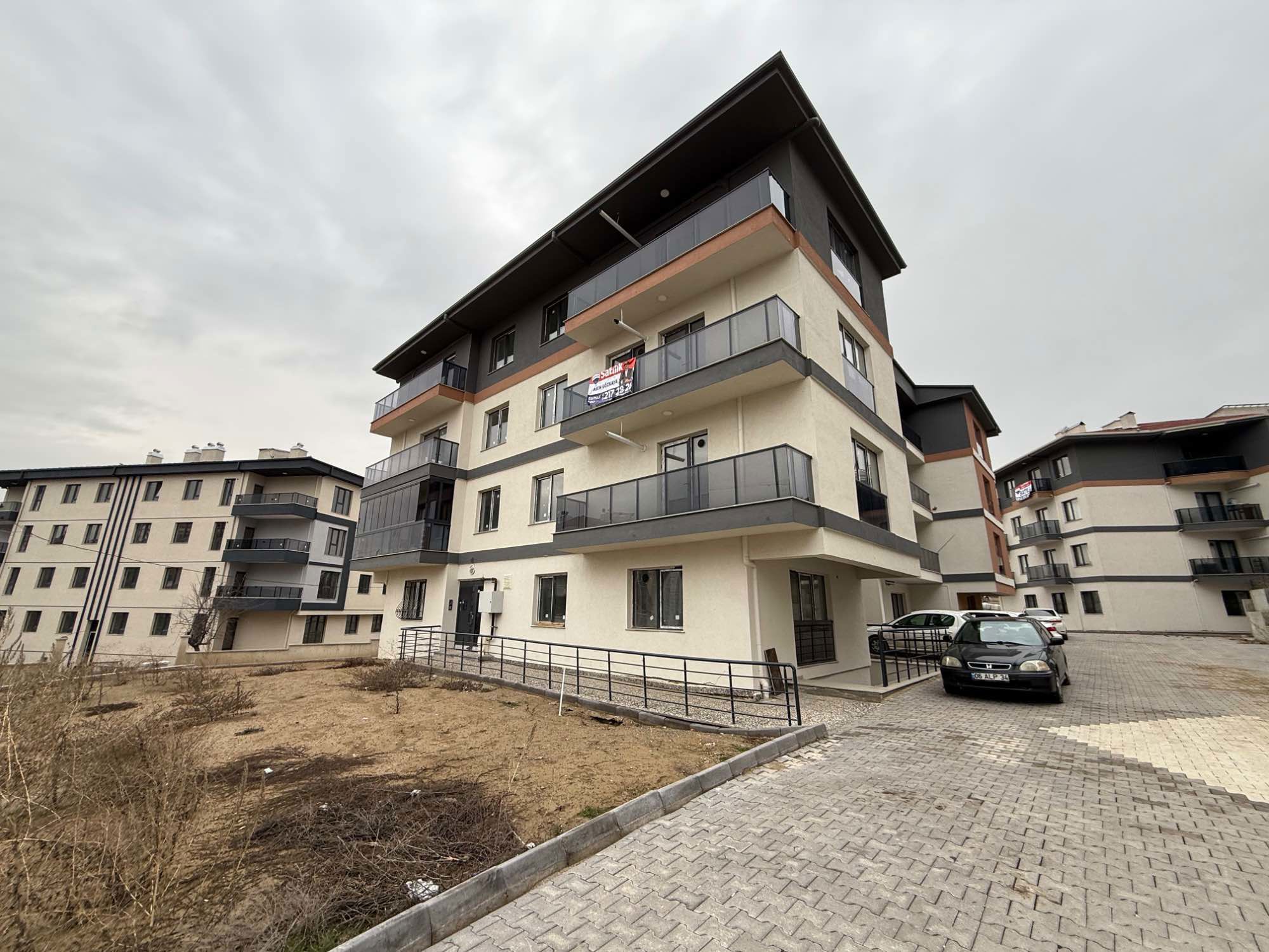 SUSUZ'DA OTURUMA HAZIR ÇEVRE YOLU YANI 2+1 SATILIK DAİRE