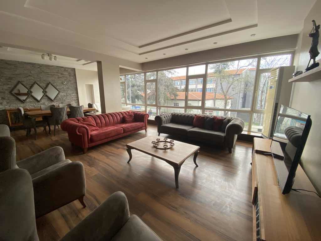 CADDEYE CEPHE 56 LARDA KİRALIK DAİRE
