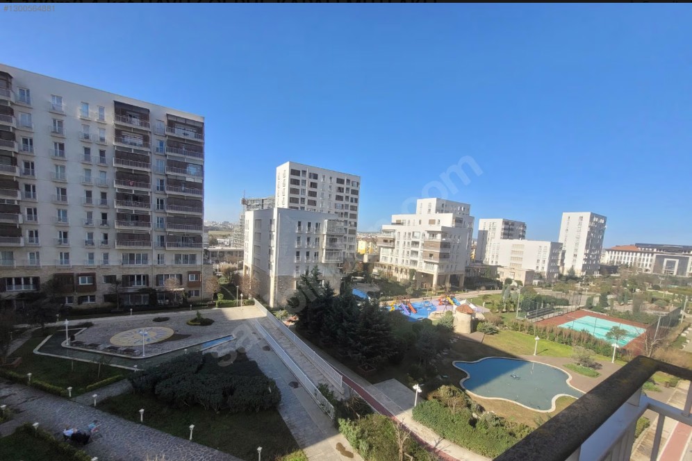 REMAX HANE-2 EGEBOYU 2+1 120M2 4.KAT HAVUZ CEPHE KAPALI MUTFAKLI