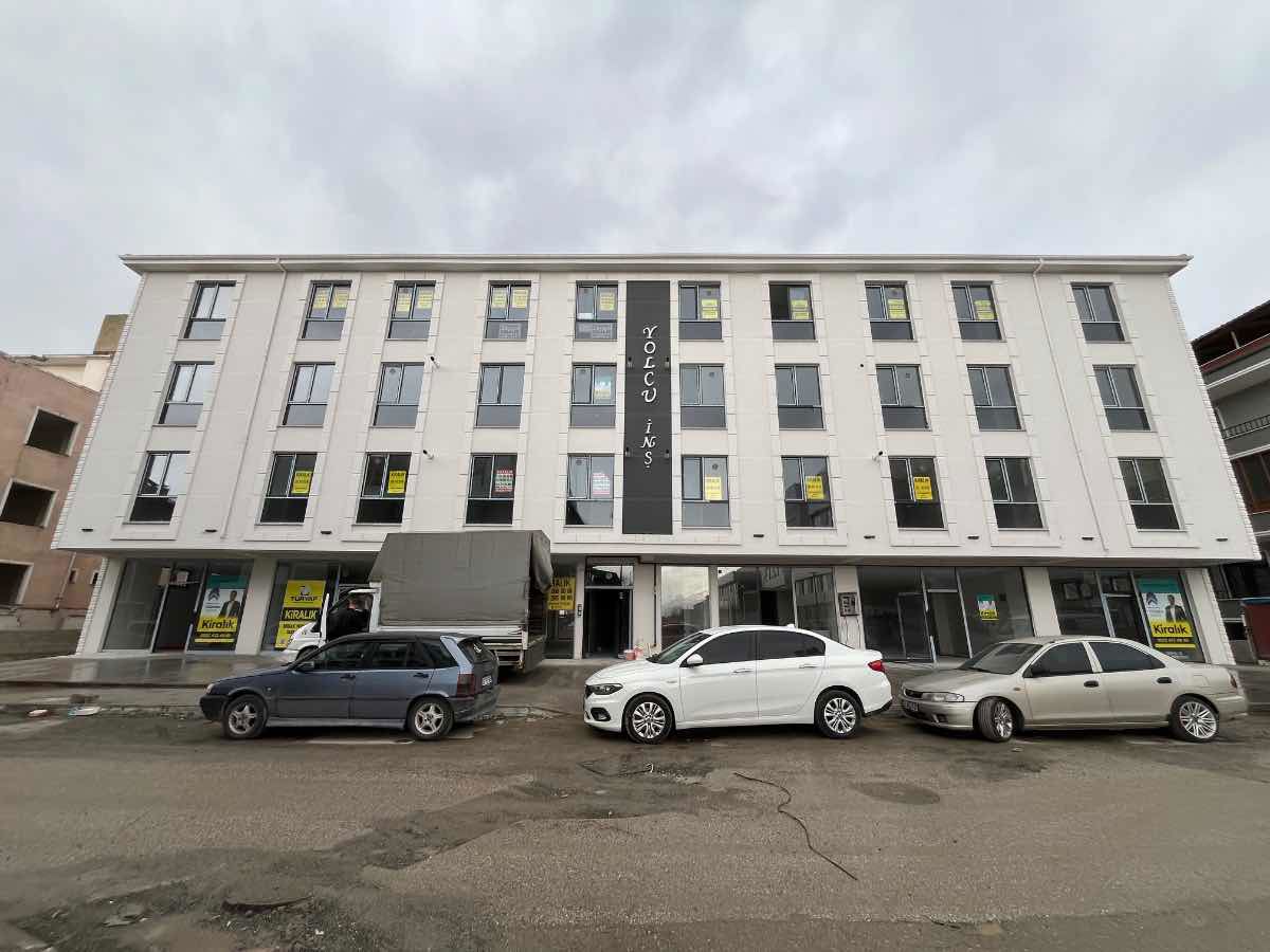 REMAX DEM DEN HASTANE YANI YÜKSEK GETİRİLİ 2+0